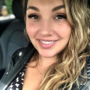 Meet your Posher, Liz